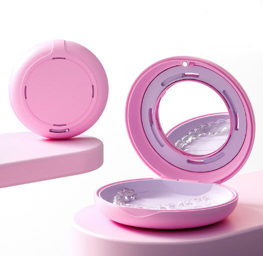 กล่องเก็บรีเทนเนอร์,กล่องรีเทนเนอร์,กล่องใส่รีเทนเนอร์,กล่องรีเทนเนอร์พร้อมกระจก,สกรีนโลโก้