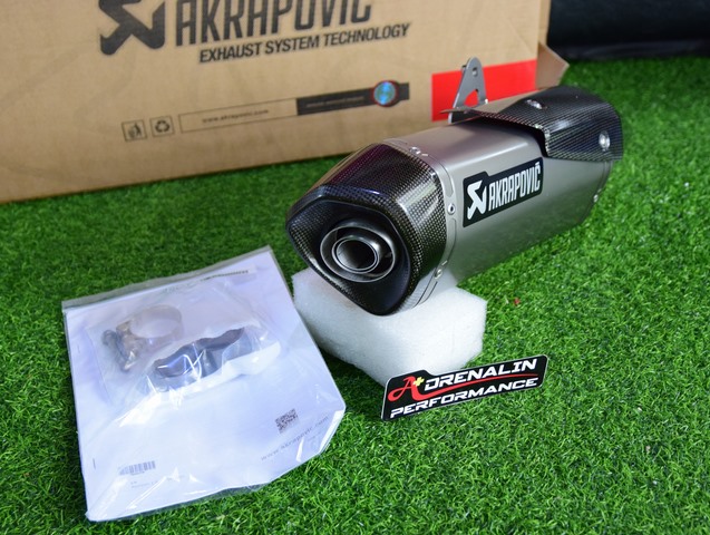 ท่อ Akrapovic Slip-On titanium สำหรับ X-adv 2017+ (For Exhibition only)