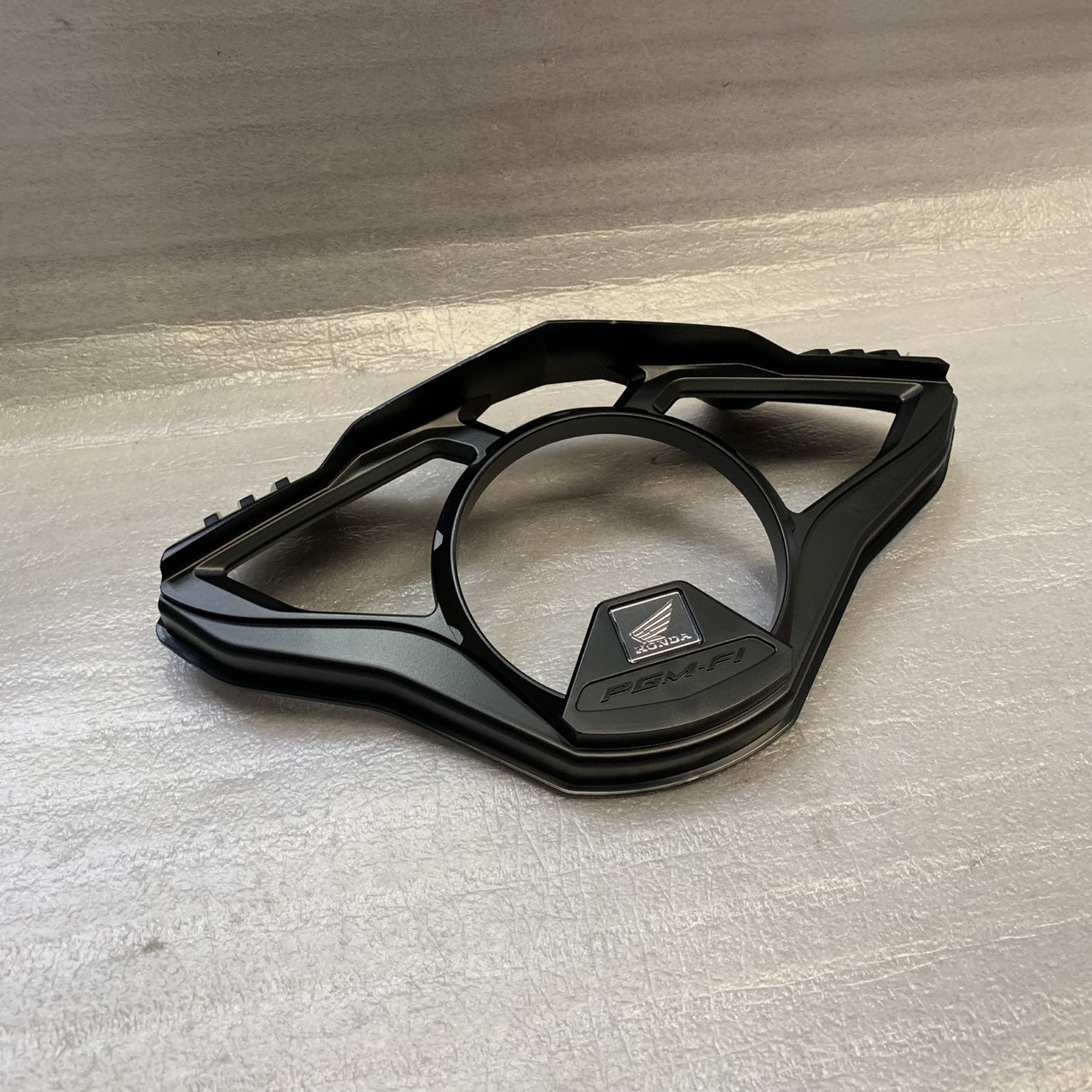 37230-KVB-T01 แผ่นปิดมาตรวัดความเร็ว CLICK i 2008 อะไหล่แท้ HONDA