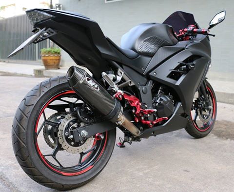 ท่อ M4 Slip-on Carbon สำหรับ Ninja 300 Z300 ปี 2013-2016 (For Exhibition only)