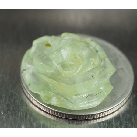 แก้วขนเหล็กหรือพรีไนท์ (Prenite Quartz) 9.40 กะรัต