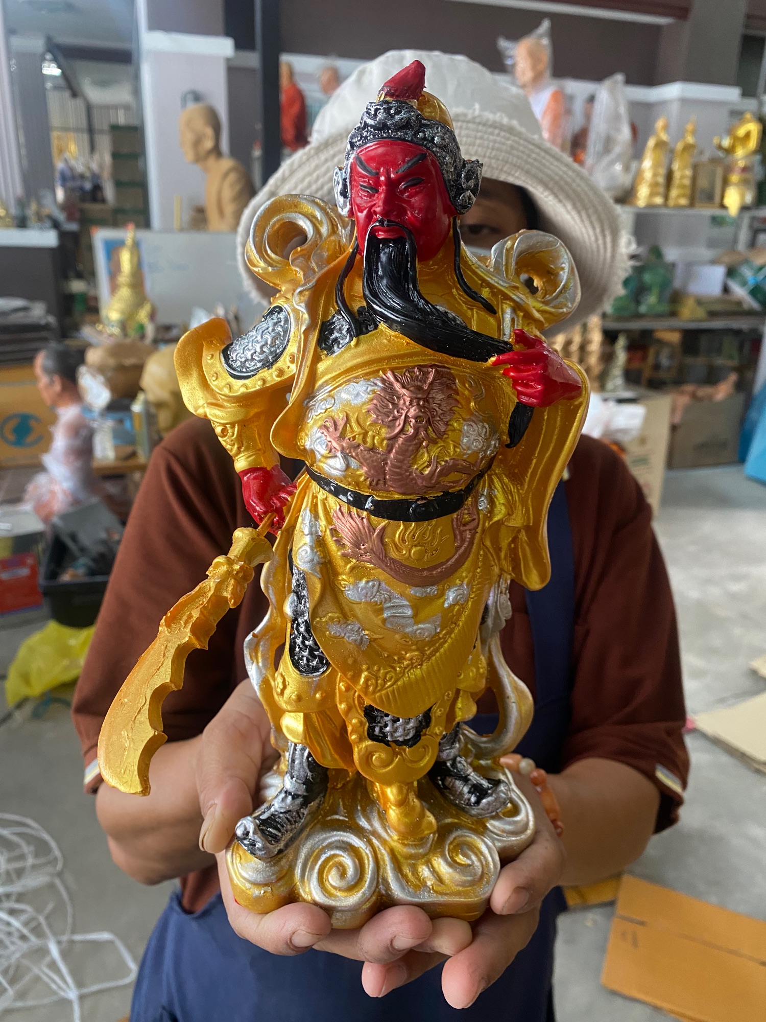 เทพเจ้ากวนอู ปางออกรบ องค์สีเหลือง สูง26ซม.