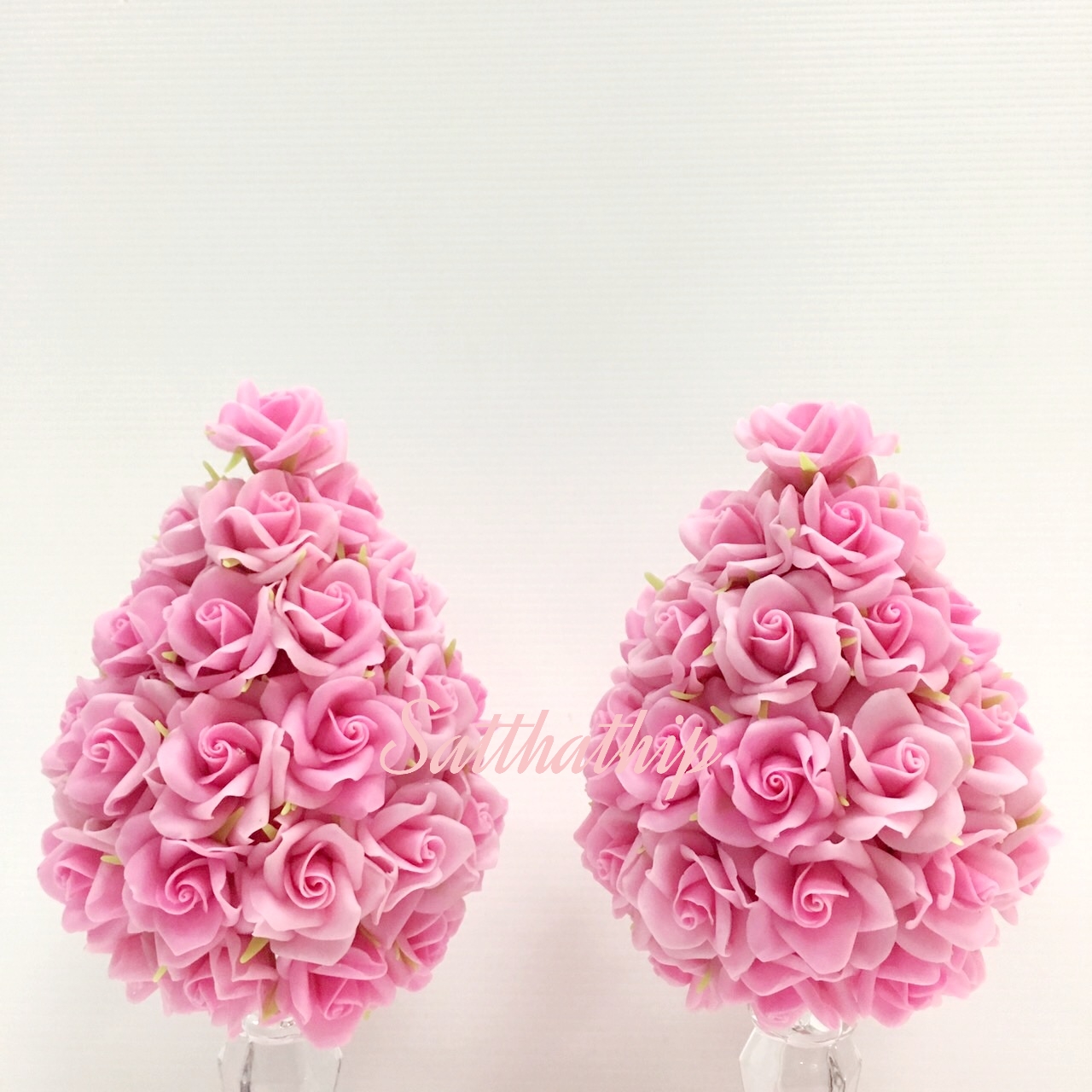 พานพุ่มดอกกุหลาบ ประดิษฐ์จากดิน [4 นิ้ว 1,950 บาท/คู่]