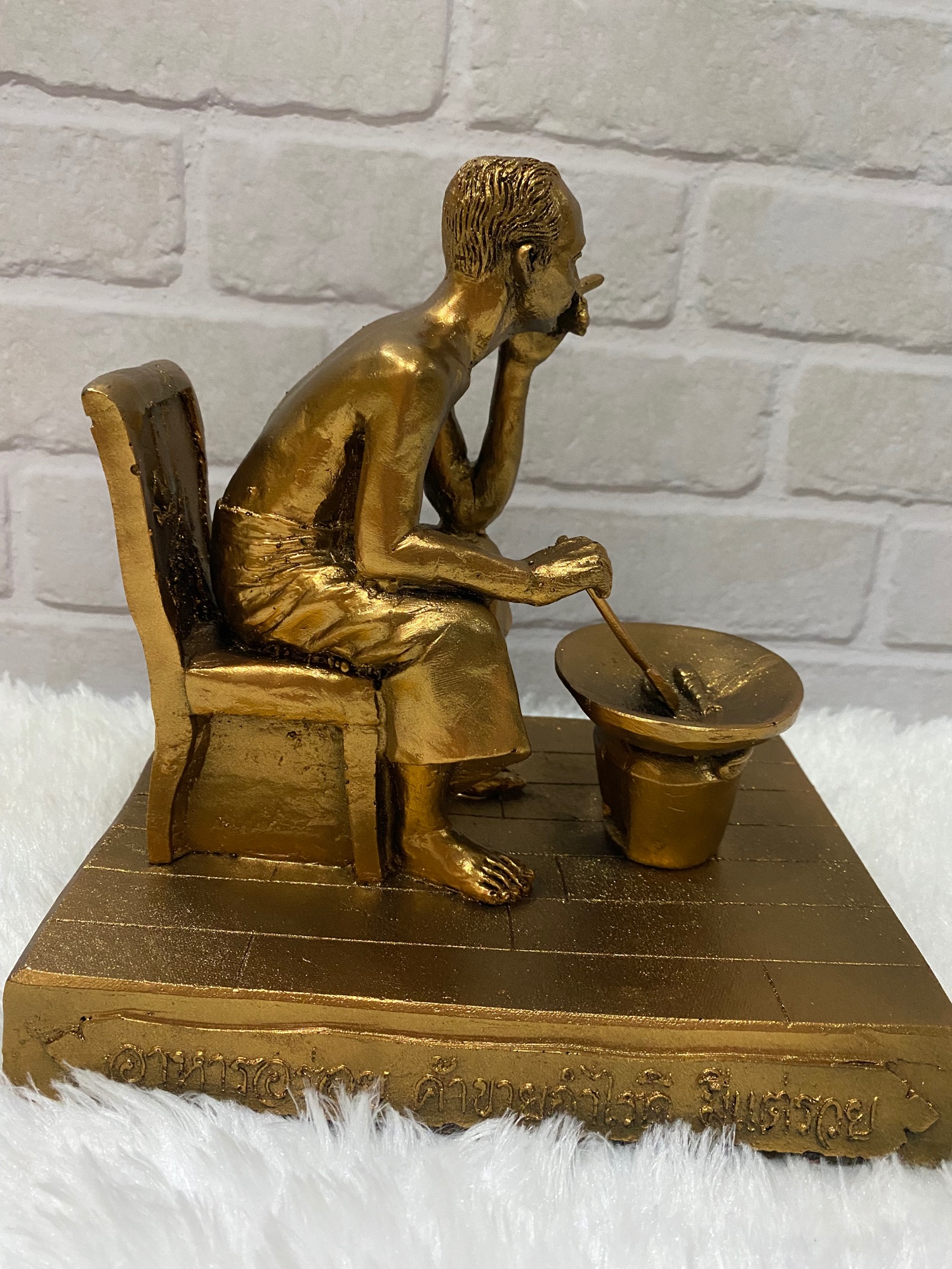 ร.5 ค้าขายกำไรดี มีเเต่รวย กว้าง6นิ้ว ลึก8นิ้ว สูง8นิ้ว