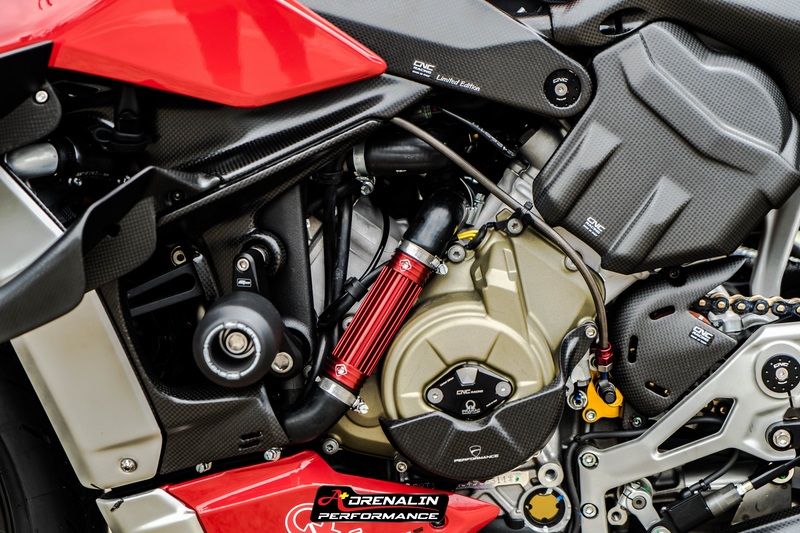 กันแคร้งคาร์บอน ซ้าย Ducati performance สำหรับ Panigale V4 2018+