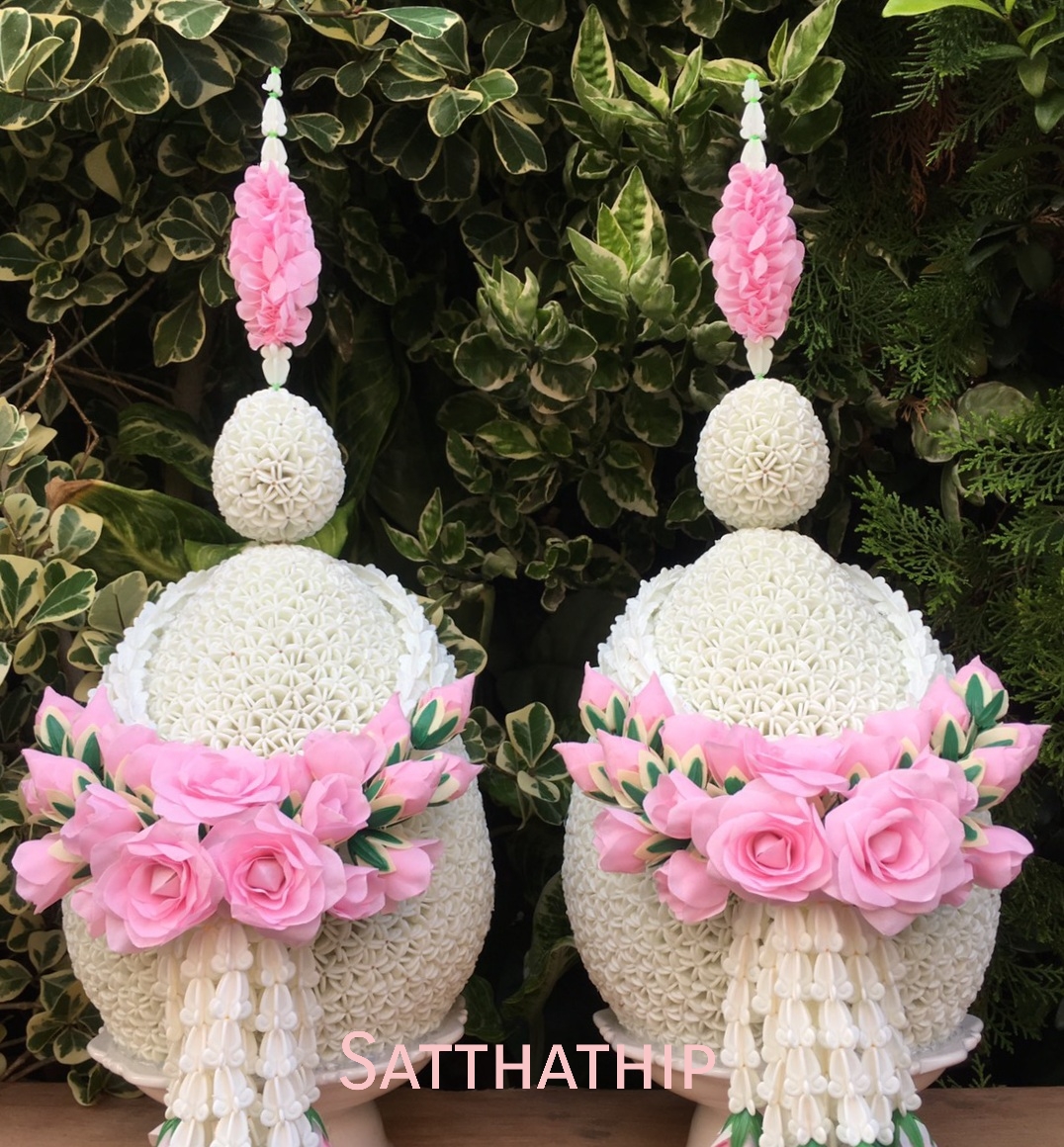 พานพุ่มดอกรักประดิษฐ์ [7"]