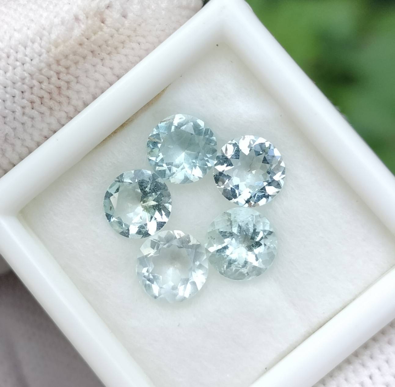 อะความารีน ( Aquamarine ) ชิ้นละ 500