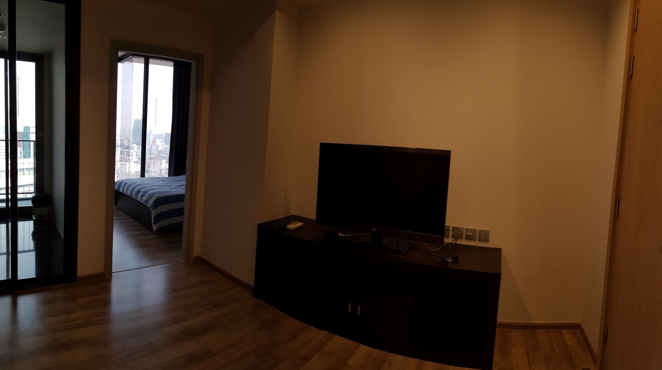 The Line Jatujak-Mochit