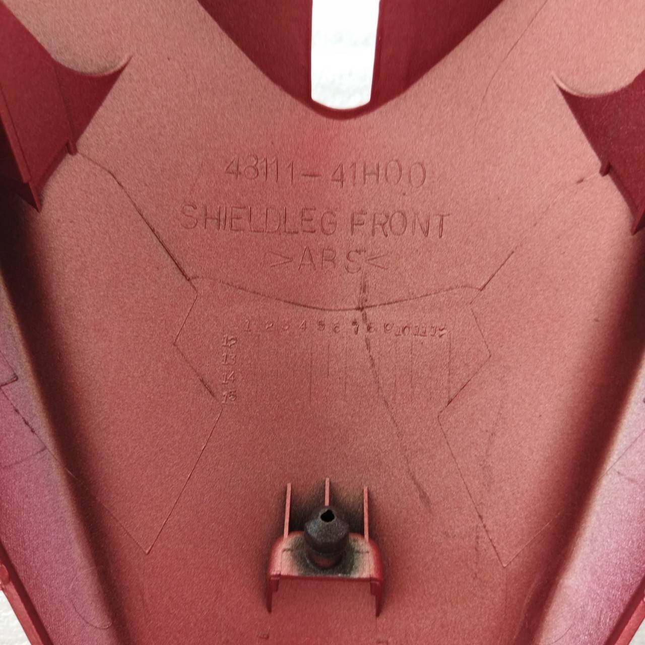 48111-41H00-YTB บังลม หน้า (สีแดง) สำหรับรุ่น SKYDRIVE125 อะไหล่แท้ SUZUKI