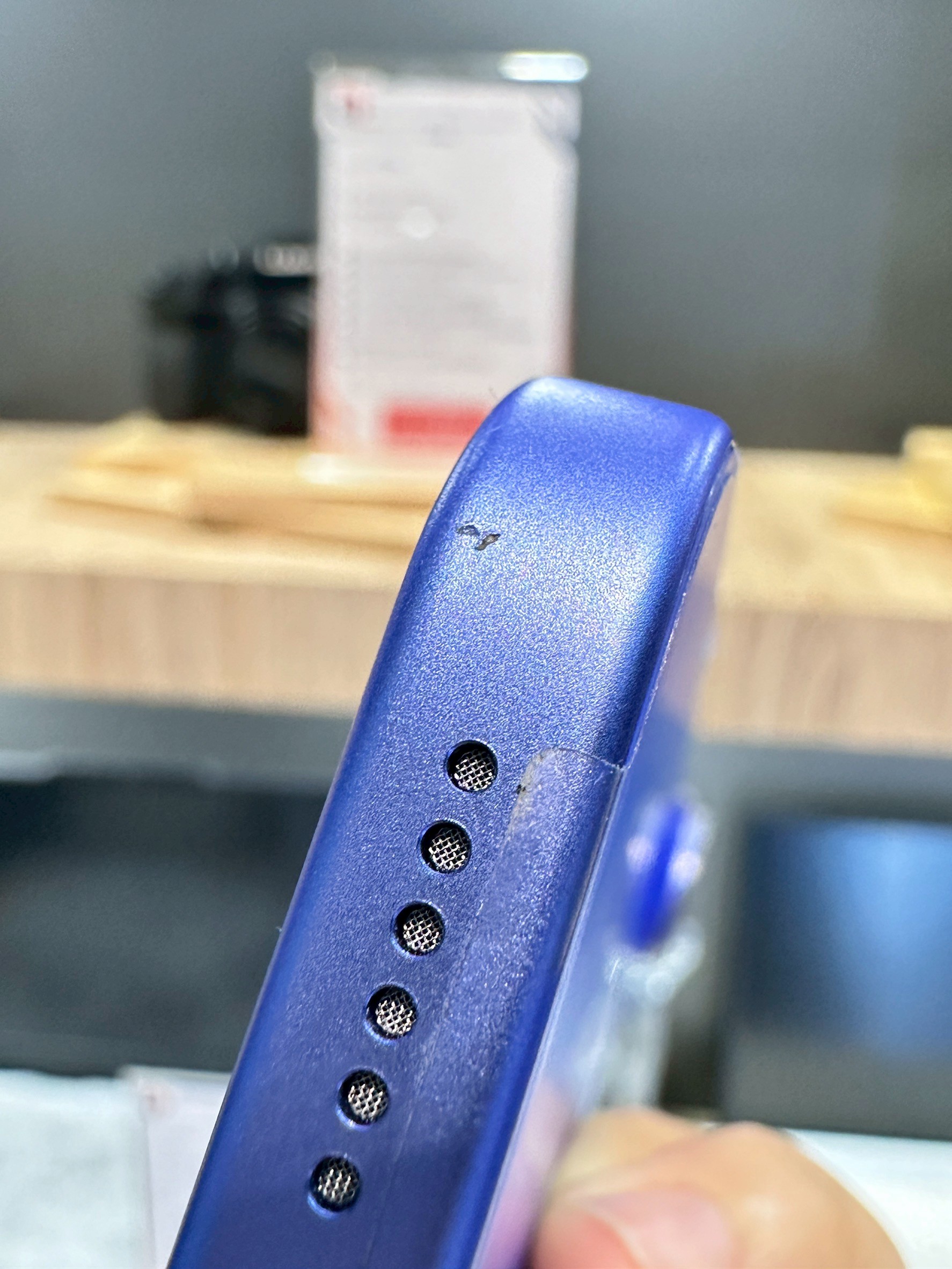 iPhone 16 Plus 128GB Ultramarine