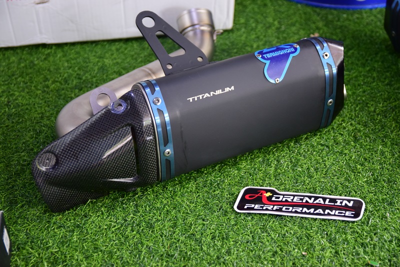 ท่อคู่ Termignoni สลิปออน ออกล่าง สำหรับ V4/V4s พร้อม กล่องจูน (For Exhibition only)