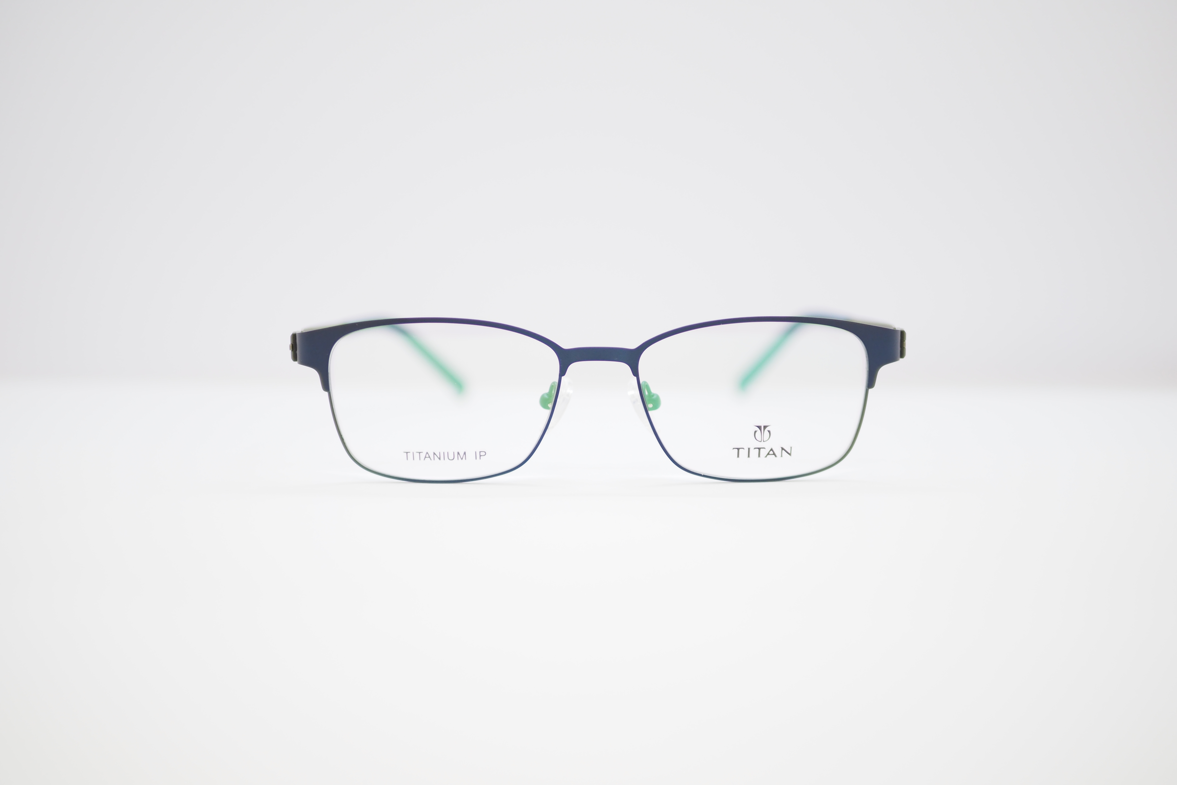 กรอบแว่นตา TITAN รุ่น 977 สี C4