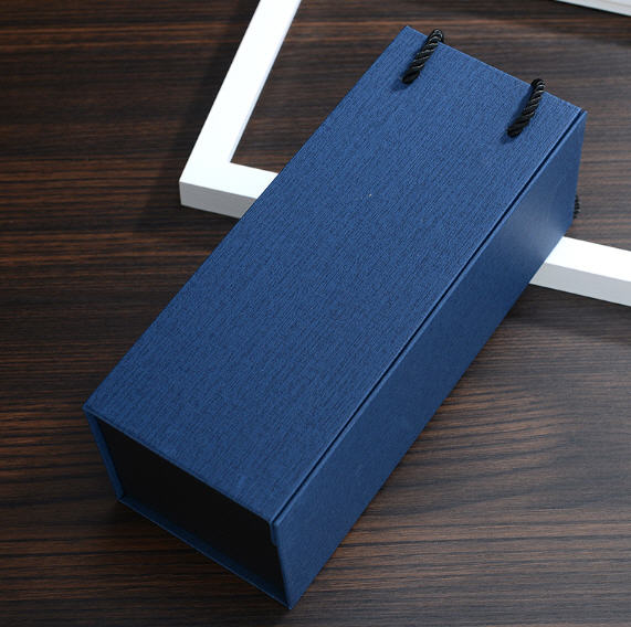 กล่องใส่กระบอกน้ำ,กล่องกระดาษใส่กระบอกน้ำ,ขนาด27.5*10.5*9.5CM