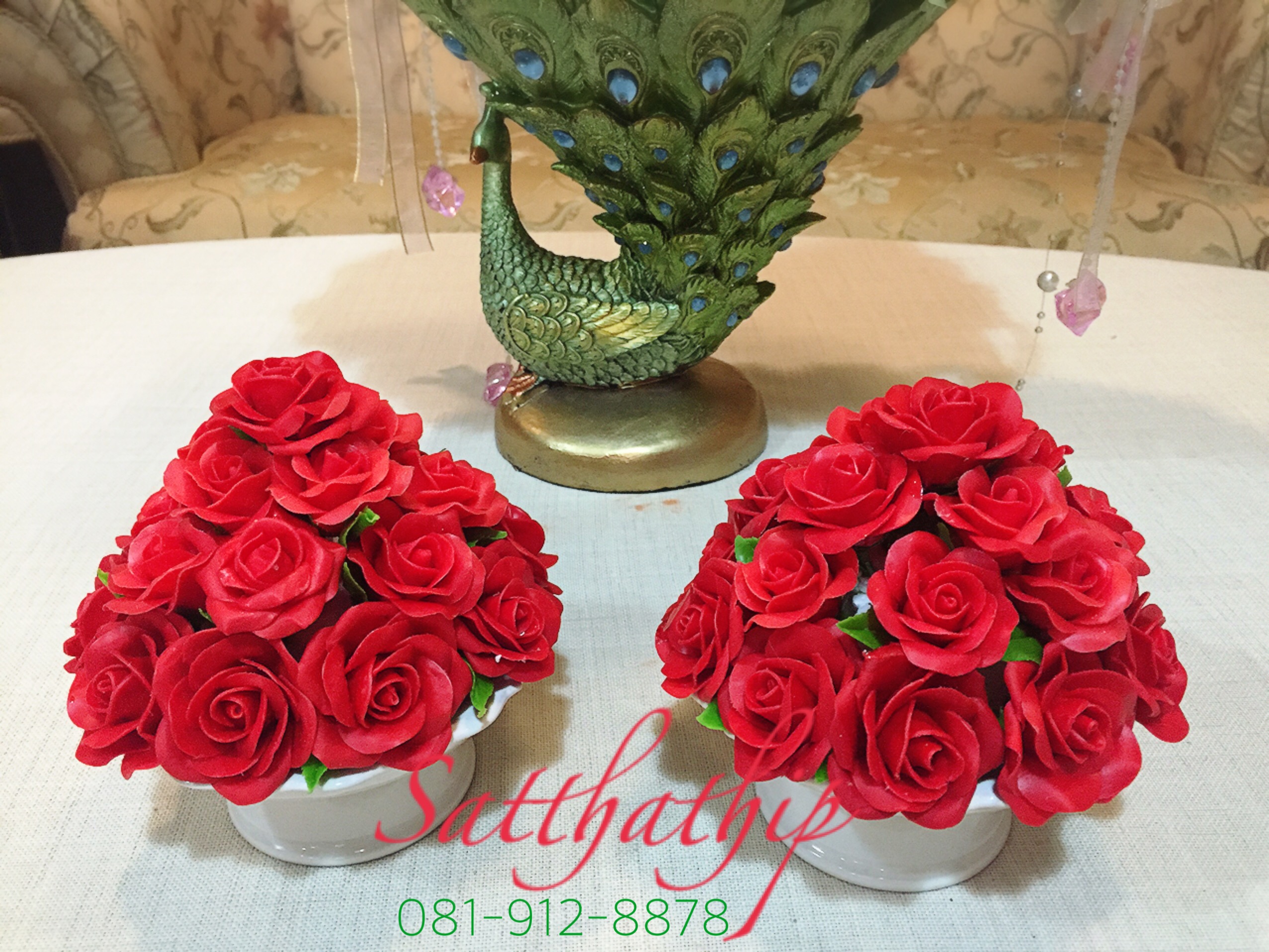 พานพุ่มดอกกุหลาบ - พานพุ่มดอกกุหลาบ (สีแดง) ประดิษฐ์จากดิน - Rose Flower - Phan bush