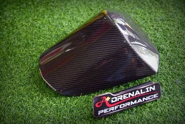 ครอบเบาะหลัง แบบสี และ คาร์บอน สำหรับ GSXR1000 2017+