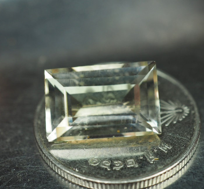 พลอยสคาโพไลท์ (Scapolite) 4.60 กะรัต