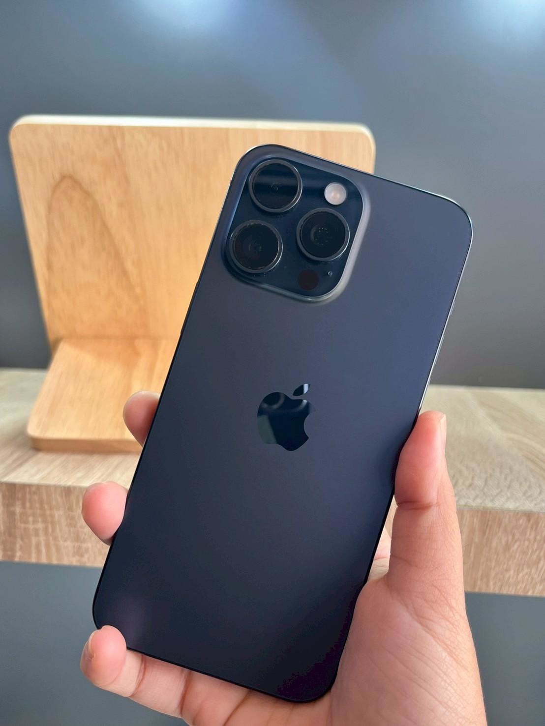 iPhone 15 Pro Max 256GB Blue Titanium