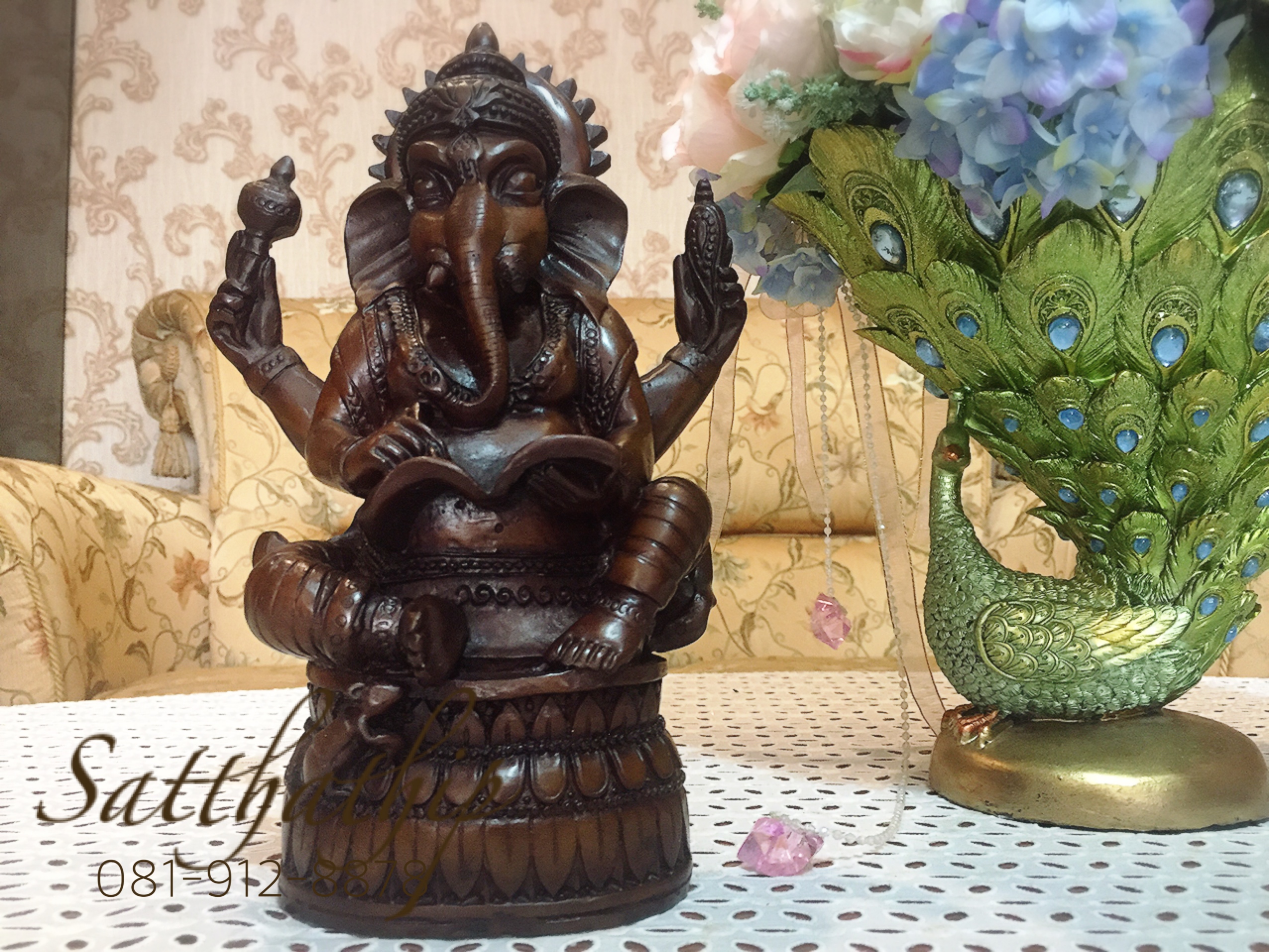 [สินค้าหมด - sold out***] พระพิฆเณศ ปางอ่านหนังสือ (เรซิ่น) - Ganesha: Lord of Success