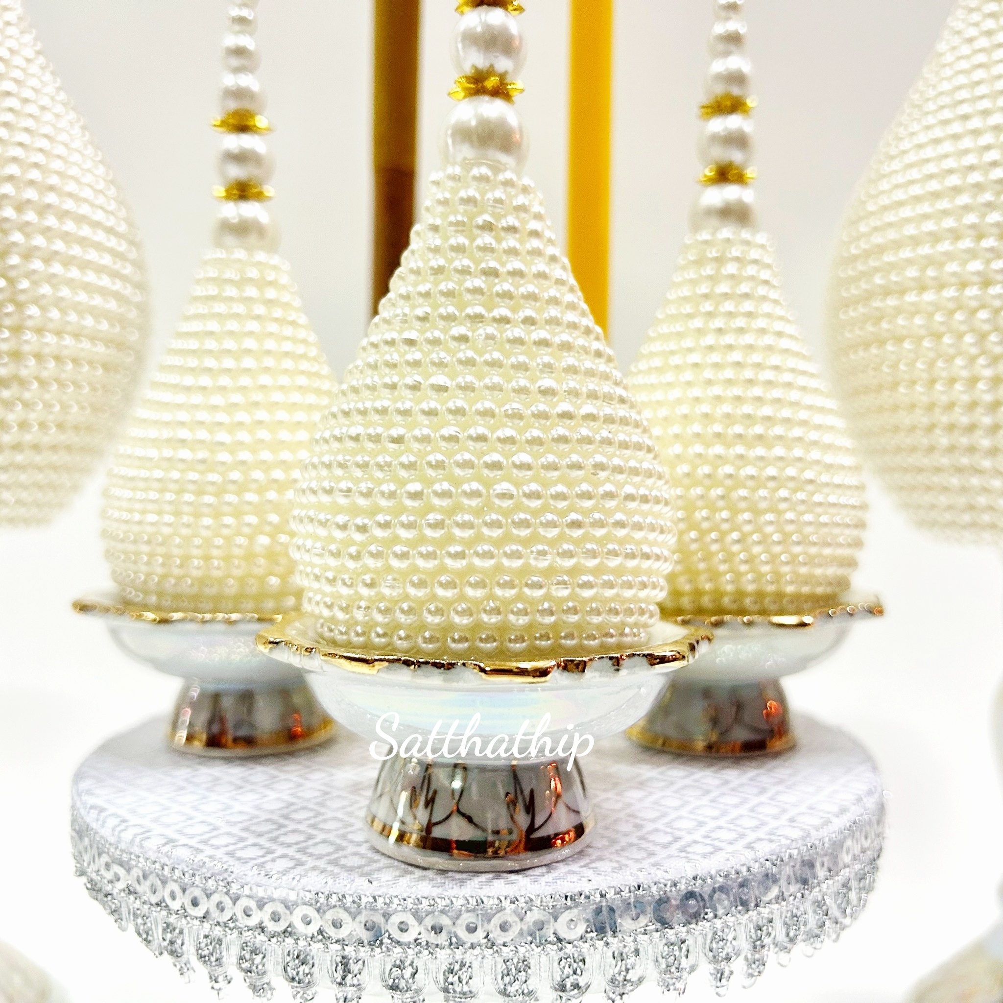 ชุดพานพุ่ม พร้อมพานเครื่องทองน้อย