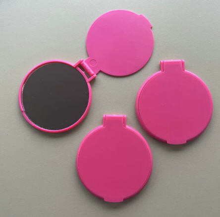 กระจกพกพา,กระจก,กระจกสกรีนโลโก้,ราคาถูก,ขั้นต่ำ5,000ชิ้น,ขนาด7.0x6.3x0.5cm