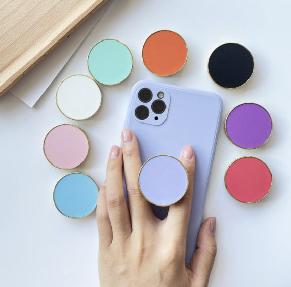 โรงงานผลิต,อุปกรณ์เสริมมือถือ,อุปกรณ์ยึดโทรศัพท์ติดกับนิ้ว,แหวนมือถือ,แหวนโทรศัพท์,รับสกรีนโลโก้,ออกแบบเอง,ที่ยึดมือถือ