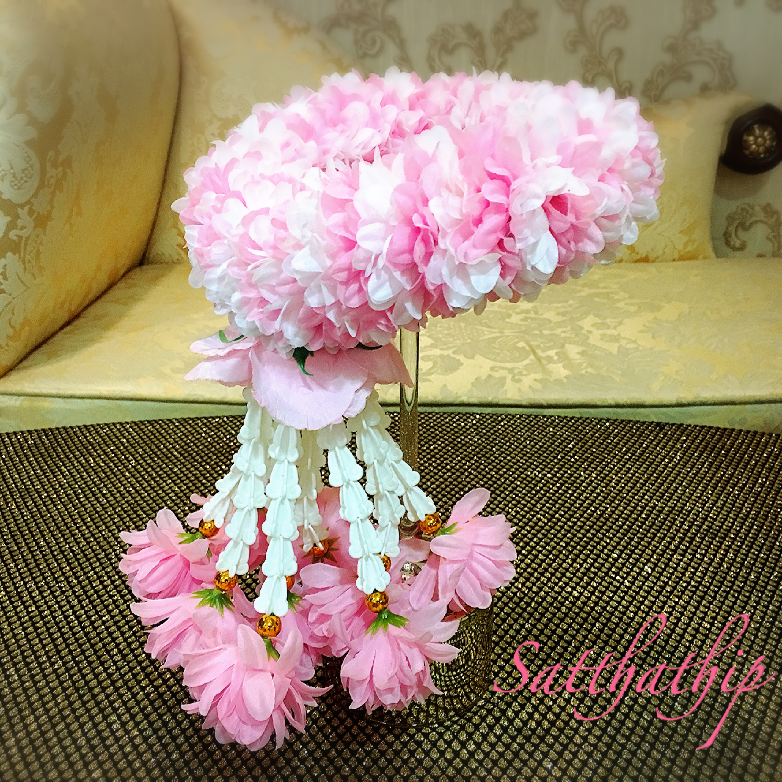 พวงมาลัยผ้า - พวงมาลัยดอกมัม ประดิษฐ์ - พวงมาลัยถวายศาลพระภูมิ - Fabric Garland