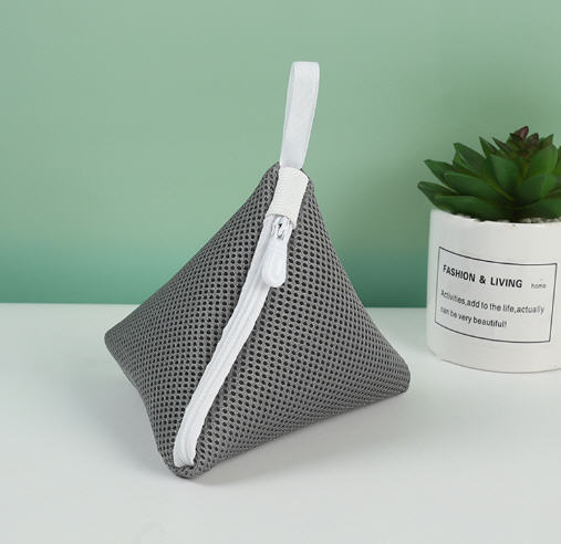 กระเป๋าผ้าใส่เศษเหรียญ,กระเป๋า