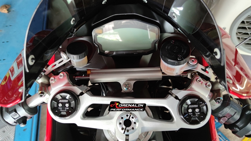 กันสะบัด Ohlins สำหรับ Panigale 899 1199