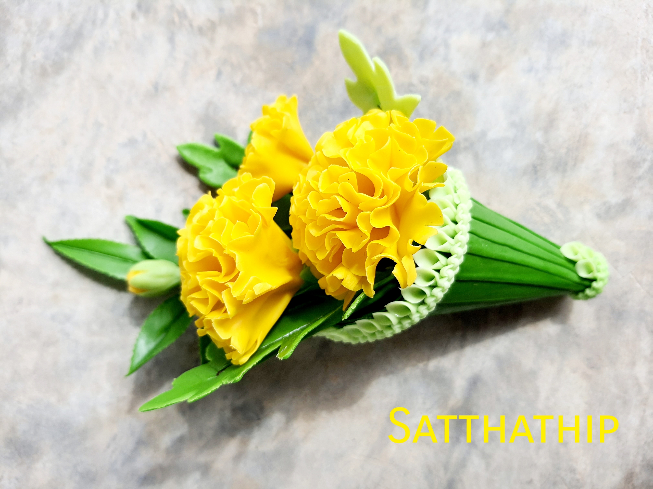 กรวยดอกดาวเรือง ประดิษฐ์จากดิน