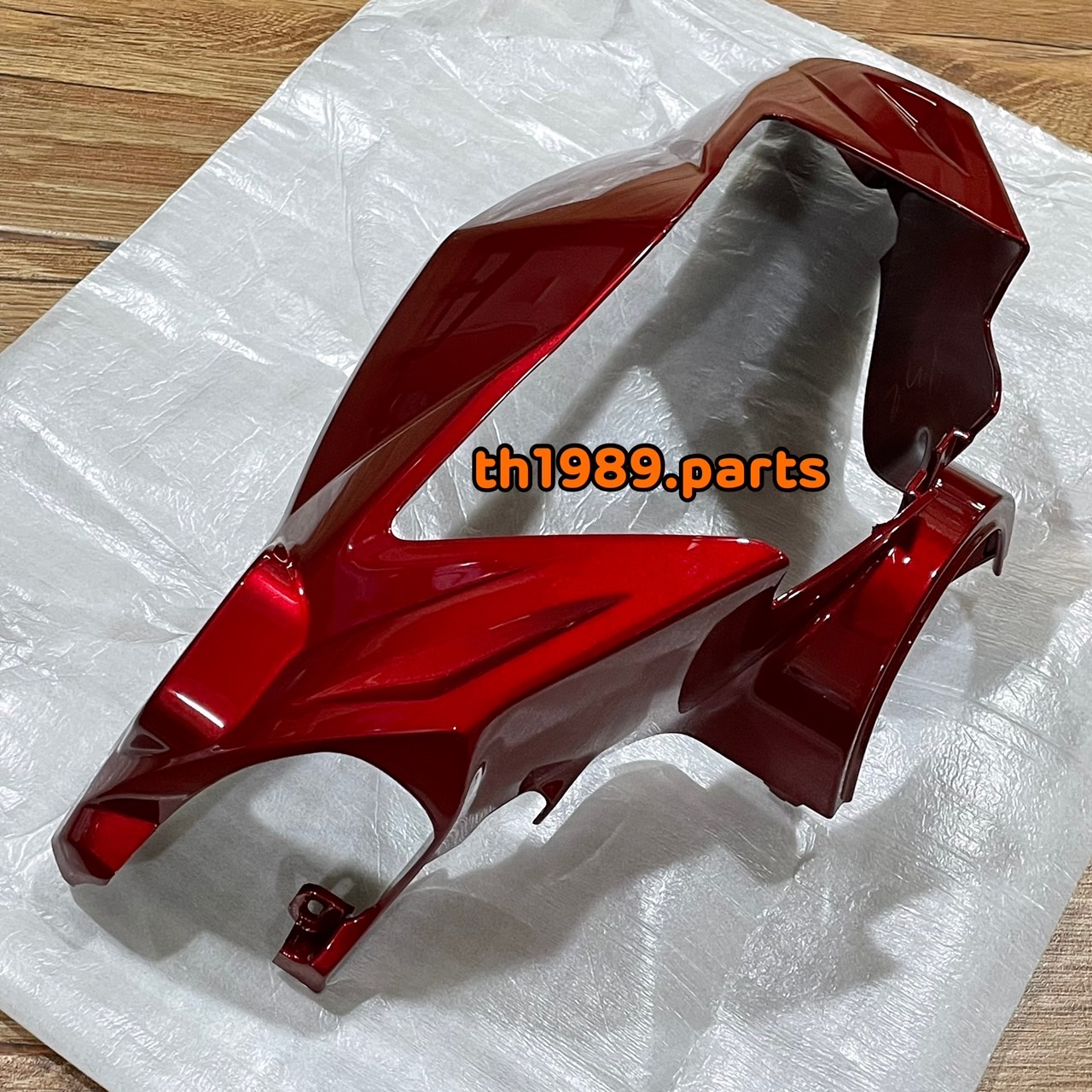 ฝาครอบไฟหน้า สีแดงบรอนซ์ SPARK135 อะไหล่แท้ YAMAHA 5YP-F6143-00-P1