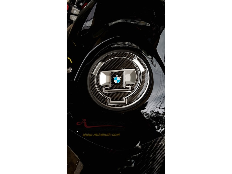 สติ๊กเกอร์คาร์บอนแท้ สำหรับแปะฝาเติมน้ำมัน ของ S1000RR 11+