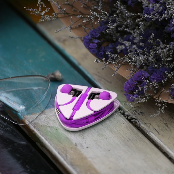 PISEN หูฟังไฮไฟ 2 in 1 ทั้งโทรศัพท์และฟังเพลง G105 ขนาด 3.5 มม. สายแบนนุ่มยาว 80 ซม. ไม่พันกัน ปุ่มปรับระดับเสียง ระบบ Dynamic drive เนื้อเสียงต้นฉบับที่สมดุล ออกแบบตามหลักสรีรศาสตร์สวมใส่แนบสนิทกับหูสวมใส่สบาย สำหรับ iPhone7 / 6 / 6s / 6 Plus / 5 / 5c /