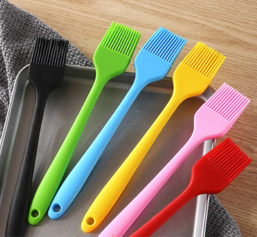 แปรงซิลิโคน,ขวดใส่น้ำมันพร้อมแปรง