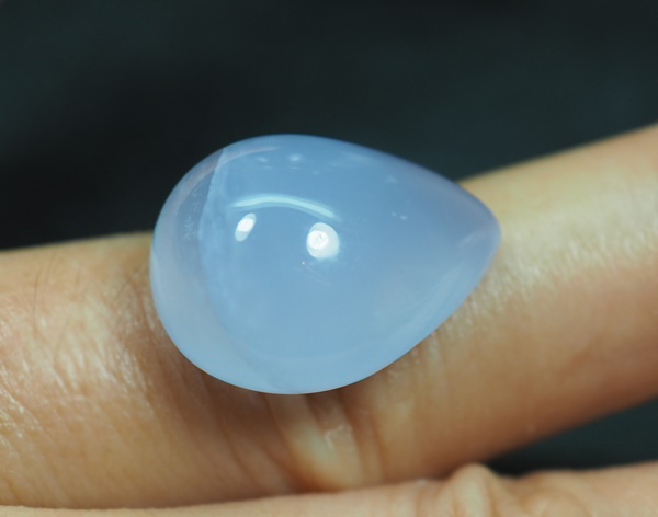 คาลซิโดนีสีลาเวนเดอร์ 16.25 กะรัต
