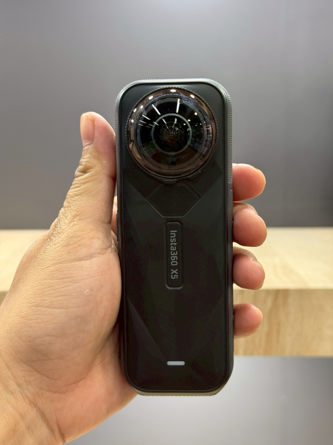 Insta360 X5