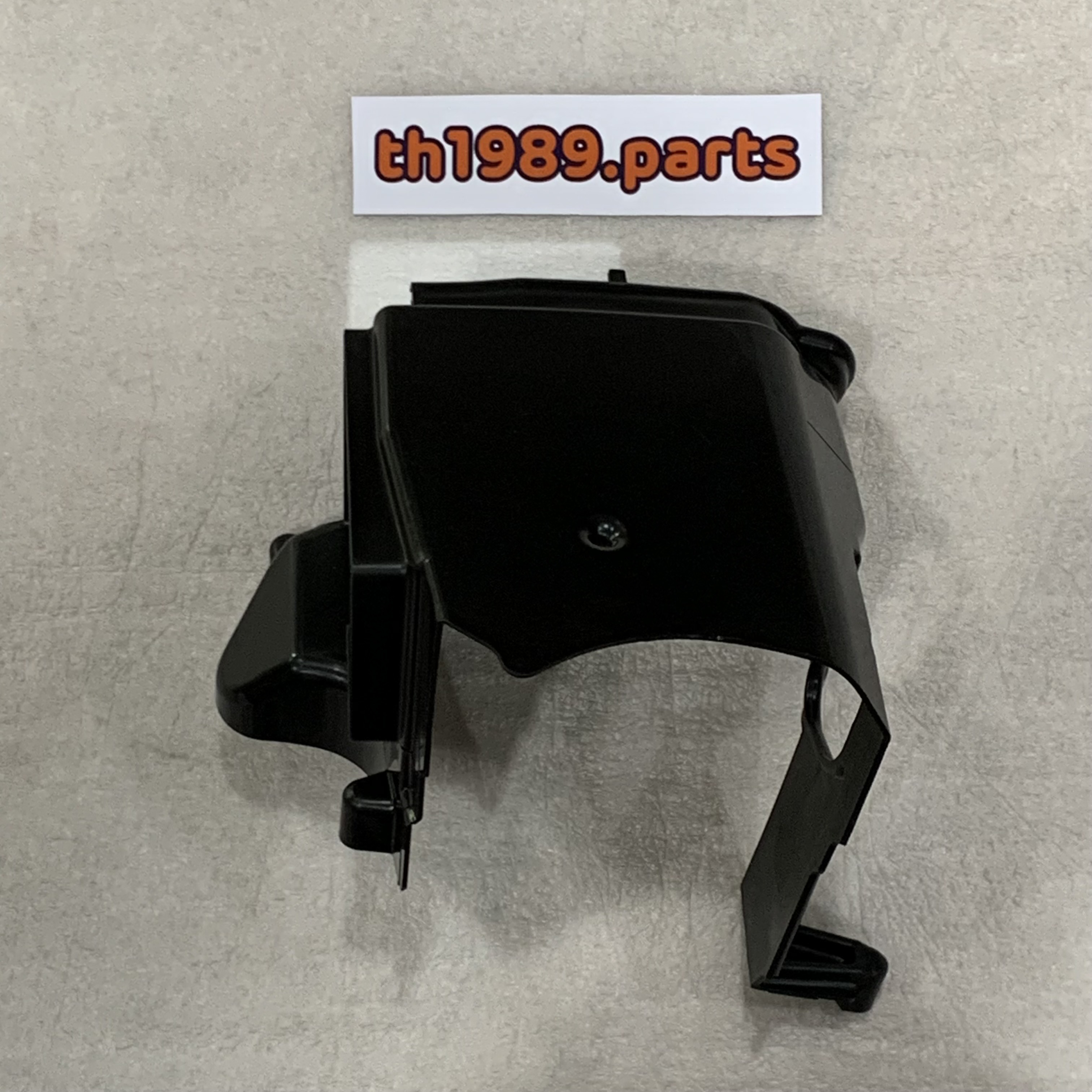 B8A-E2651-00 ฝาครอบใบพัด1 GRAND FILANO HYBRID CONNECTED 2024 อะไหล่แท้ YAMAHA