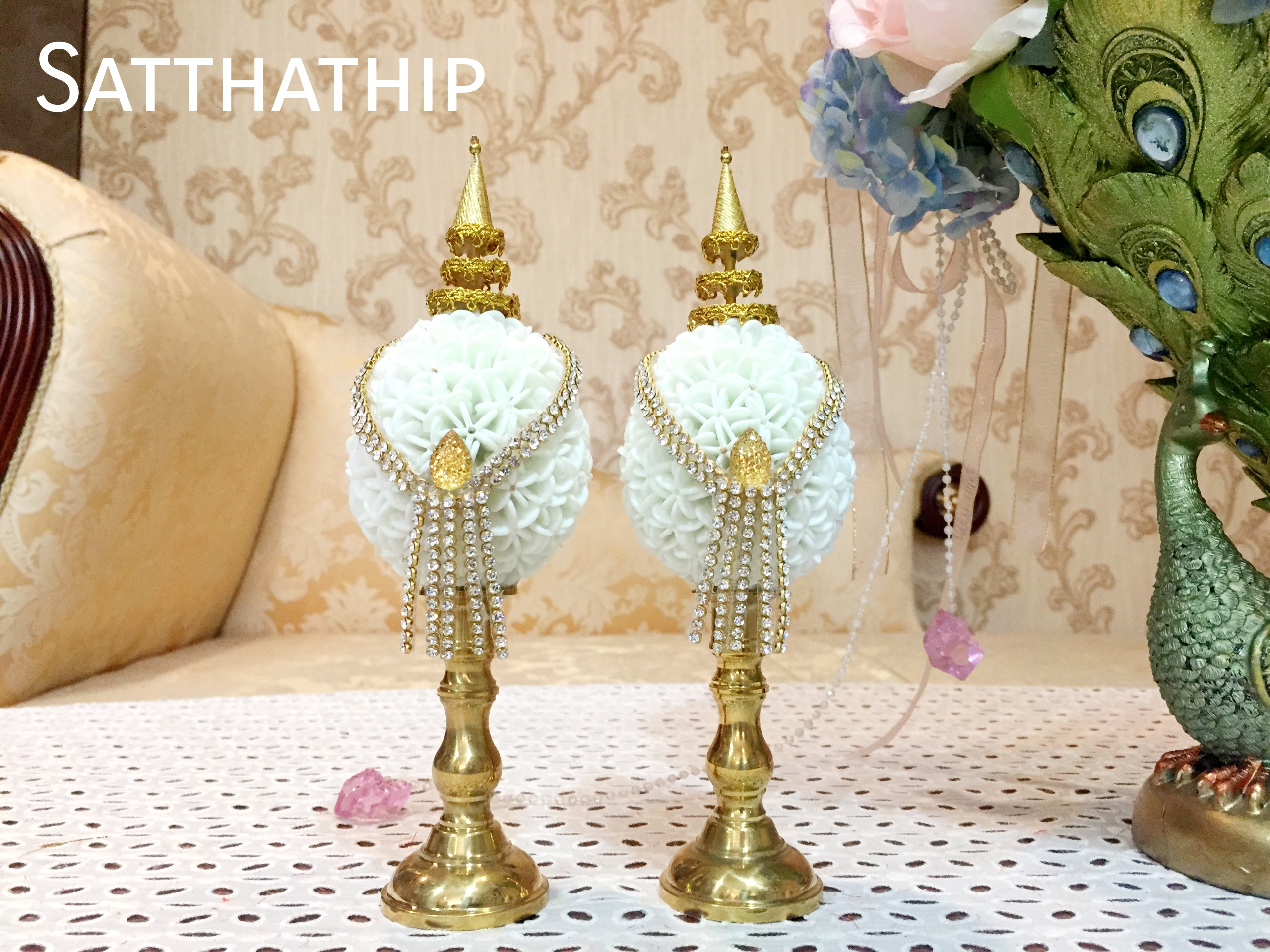 พานพุ่มดอกรักประดิษฐ์