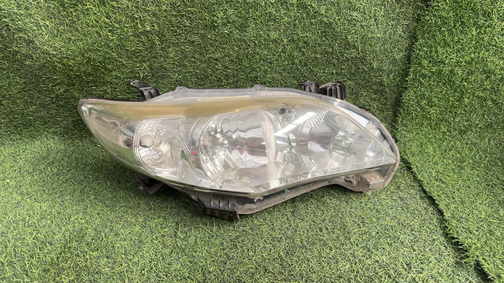 ไฟหน้า R Toyota Altis 2008-09
