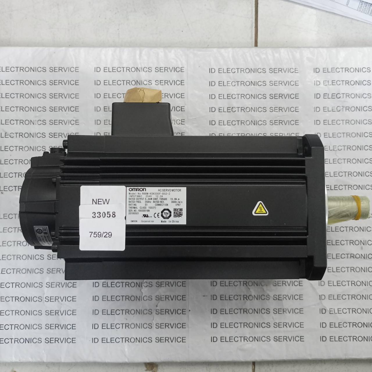 R88M-K5K020F-S2-Z OMRON SERVO MOTOR