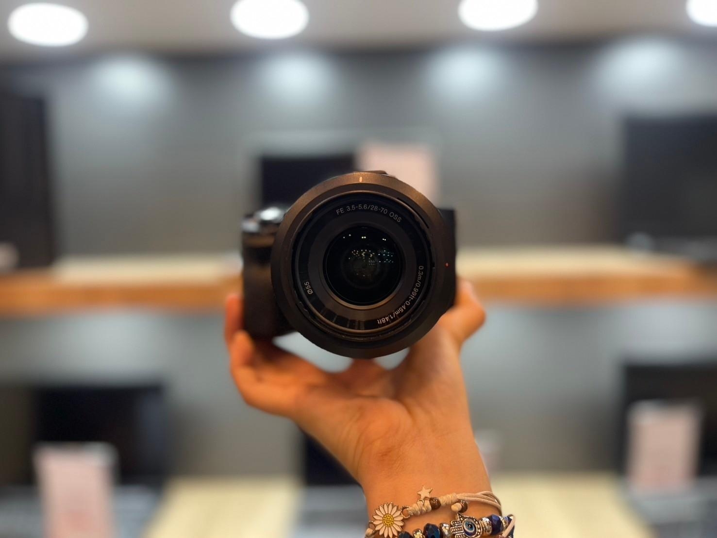 Sony A7 II Lens Sony FE 28-70mm FE 3.5-5.6 OSS