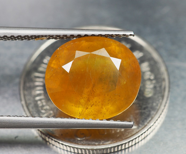 บุษราคัมอัฟริกาสีเหลืองส้ม (Sapphire) 7.50 กะรัต