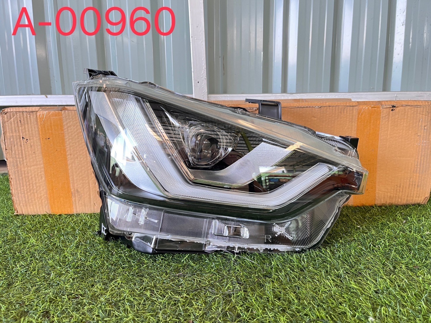 ไฟหน้า R Isuzu D-Max 2022 ใหม่แท้