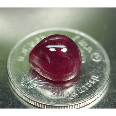 พลอยทับทิม (Ruby) 6.76 กะรัตสีชมพู