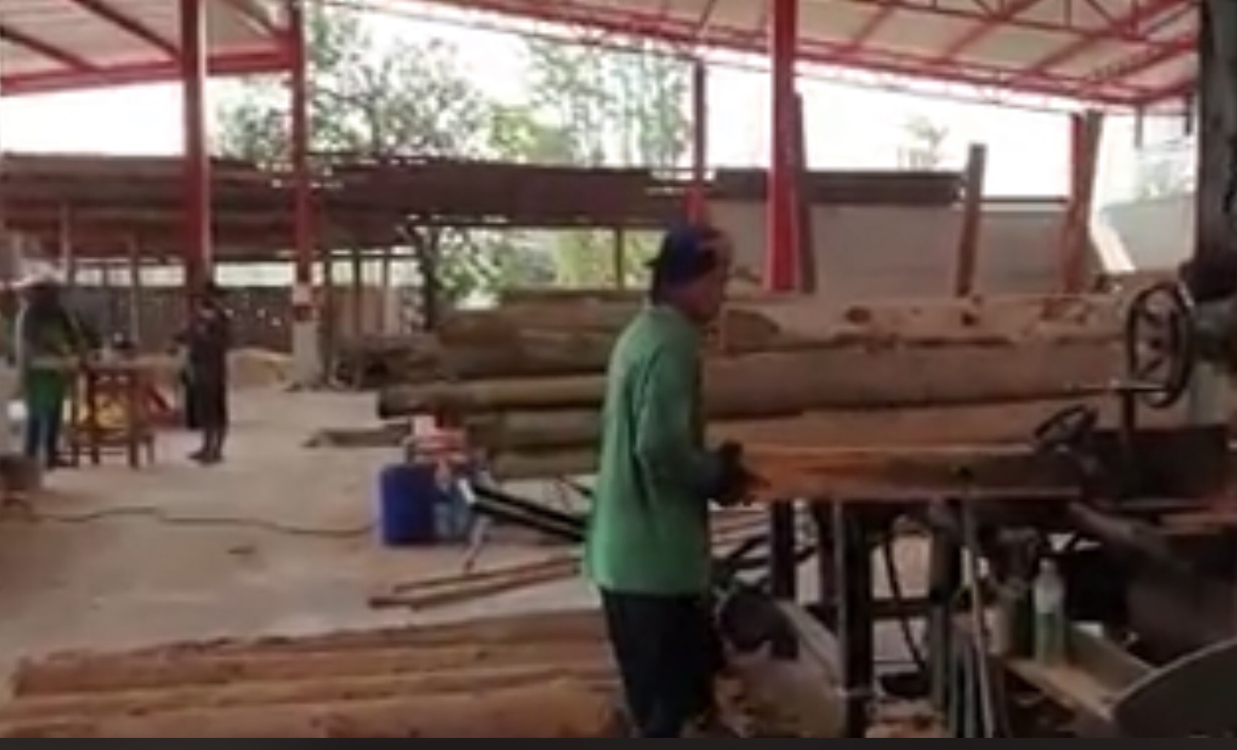 ( รหัส A2 ) ศาลา ไม้สัก สีเงา หลังตั้ง หลังคาสีขาว / ขนาด 2.00 x 2.00 x 3.00 เมตร