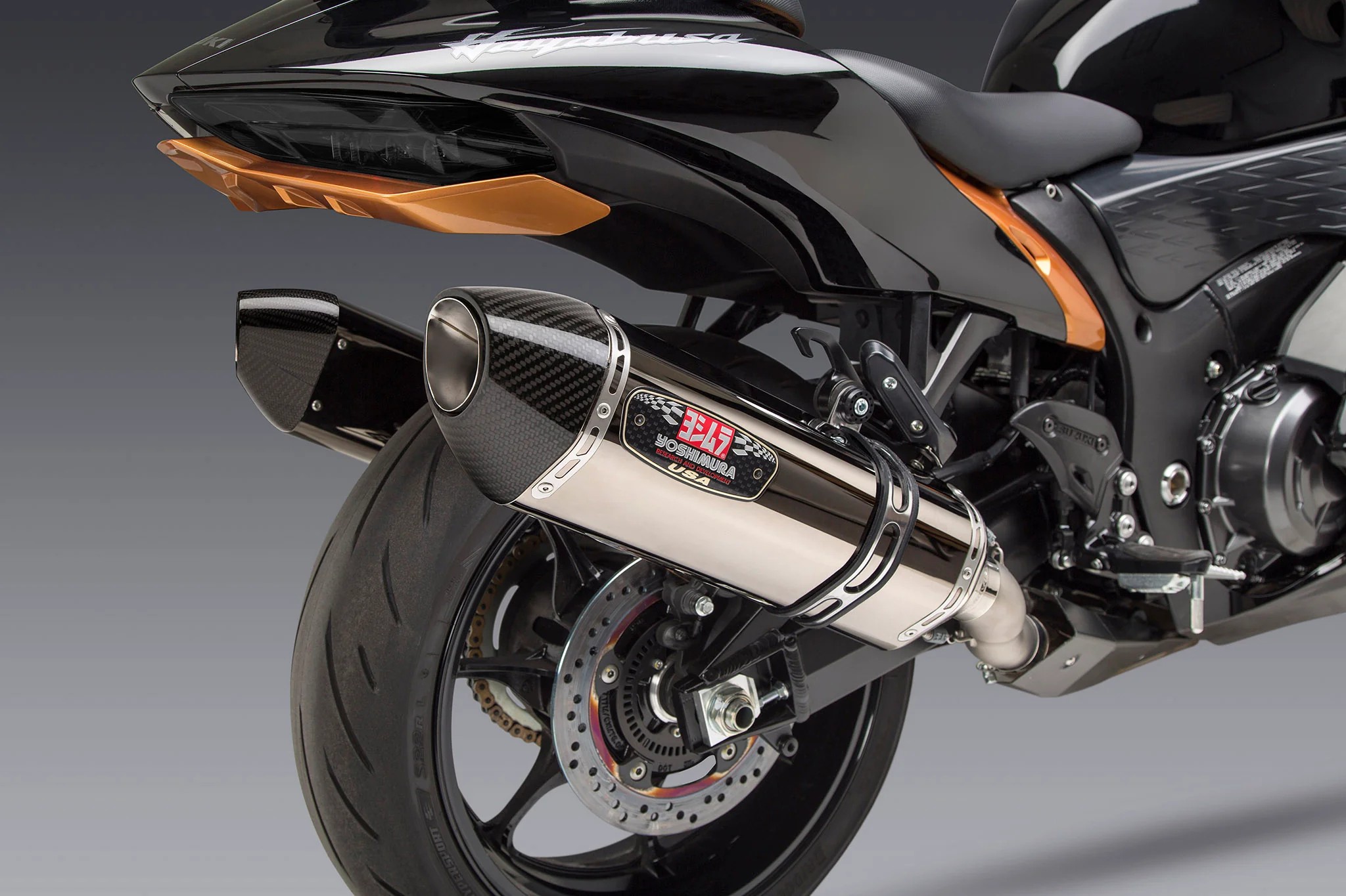 ท่อ Yoshimura R77 ท่อคู่ สลิปออน คาร์บอน สำหรับ Hayabusa 2022+ (For Exhibition only)