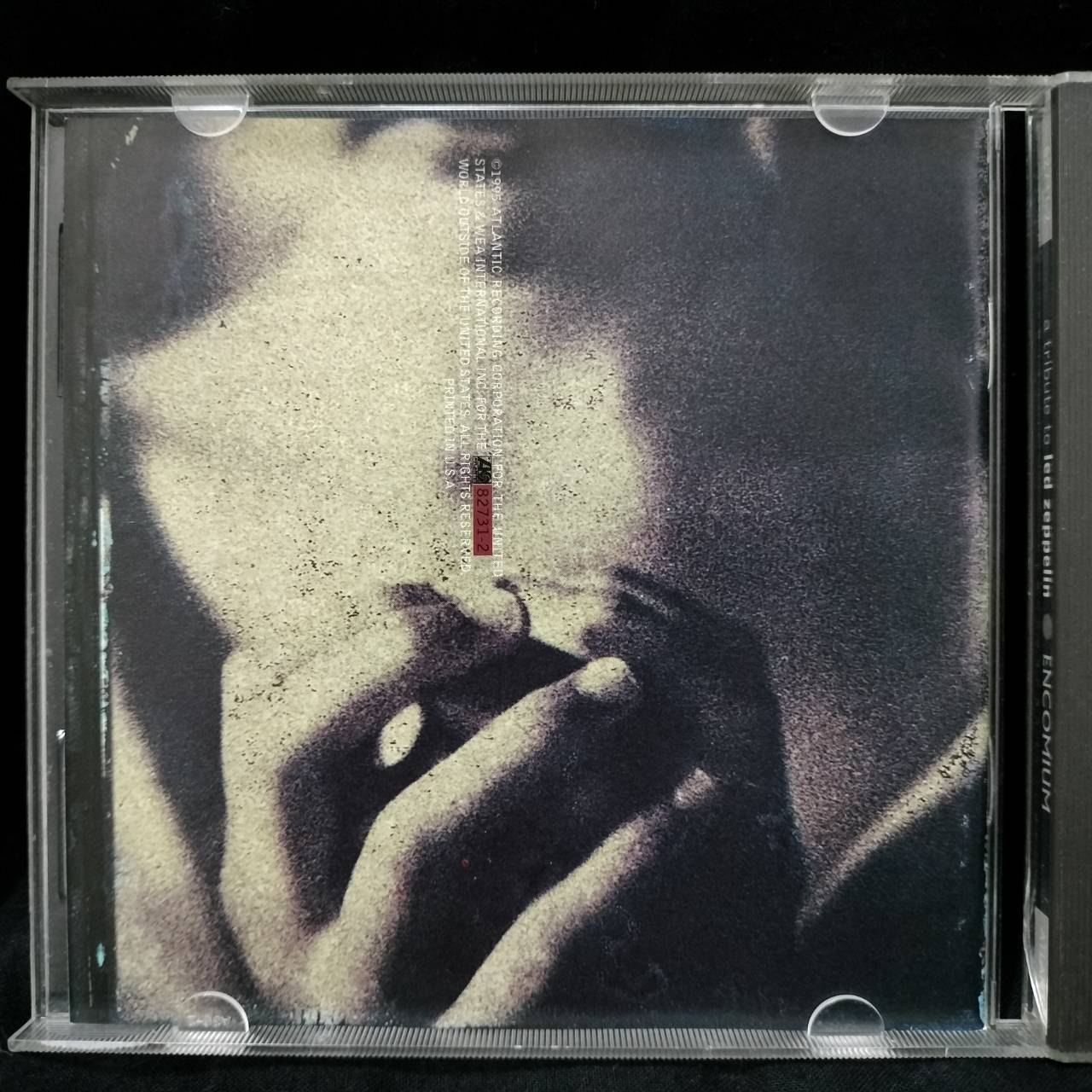 Various – Encomium: A Tribute To Led Zeppelin / USA / แผ่นดี (ทะลุขอบเล็กน้อยไม่โดนเนื้อแผ่น)