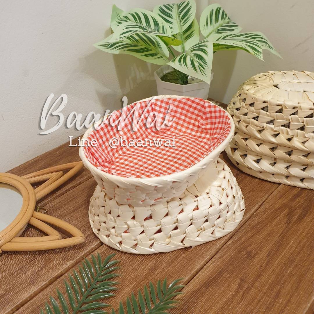 ตะกร้าใบลาน บุผ้า ทรงรี