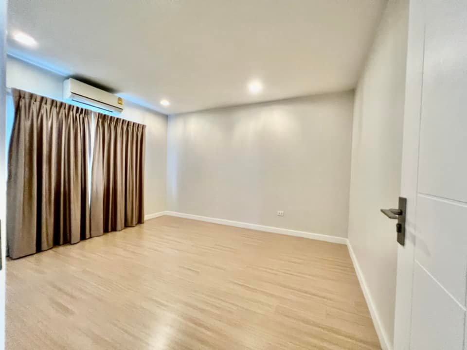 Townhouse Townhome for rent