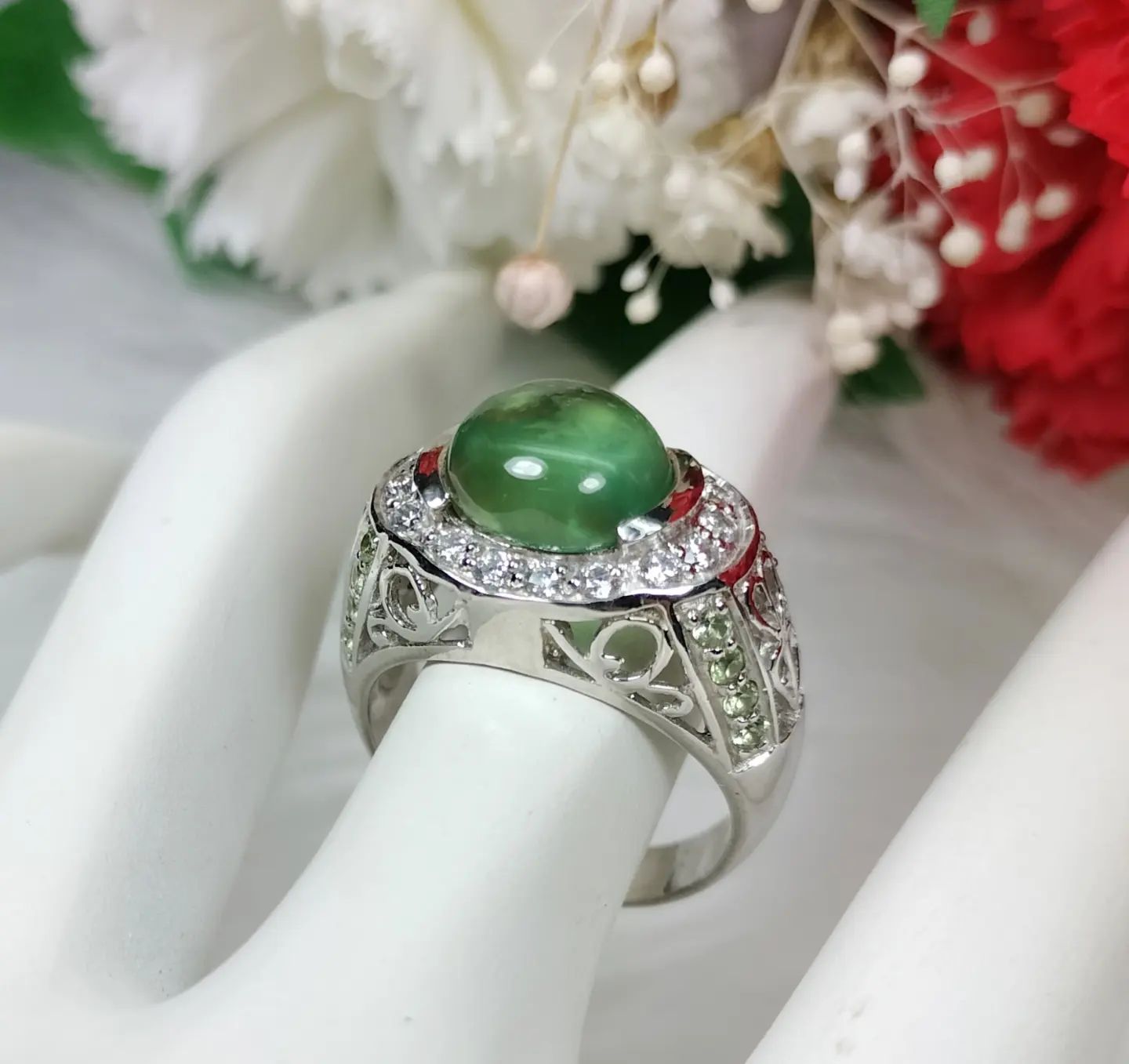 แหวนพรีไนท์ประดับเพอริดอทขนาดใหญ่สวย