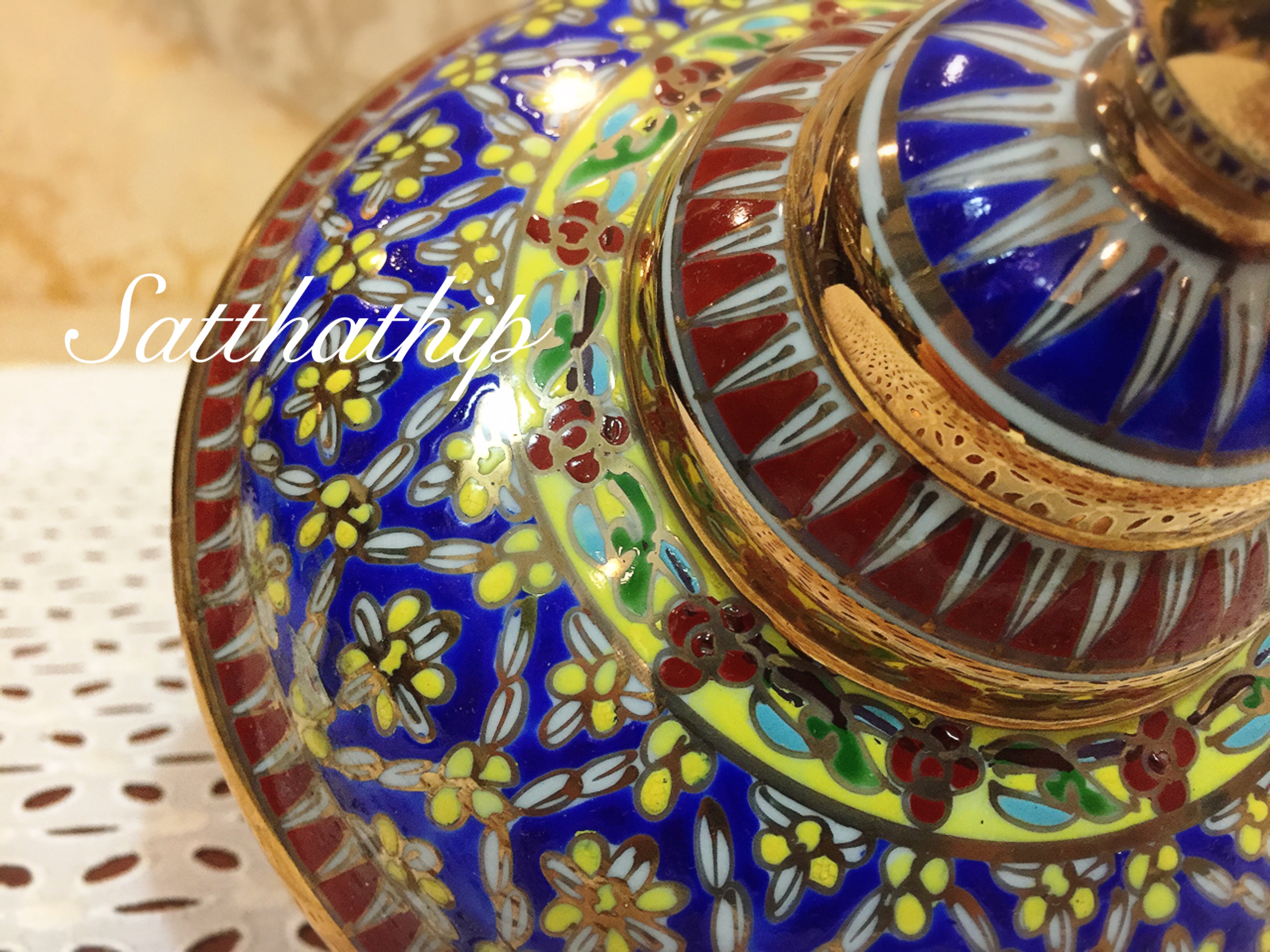 โกศอัฐิ เบญจรงค์ - โถ เบญจรงค์ - โถบรรจุอัฐิ